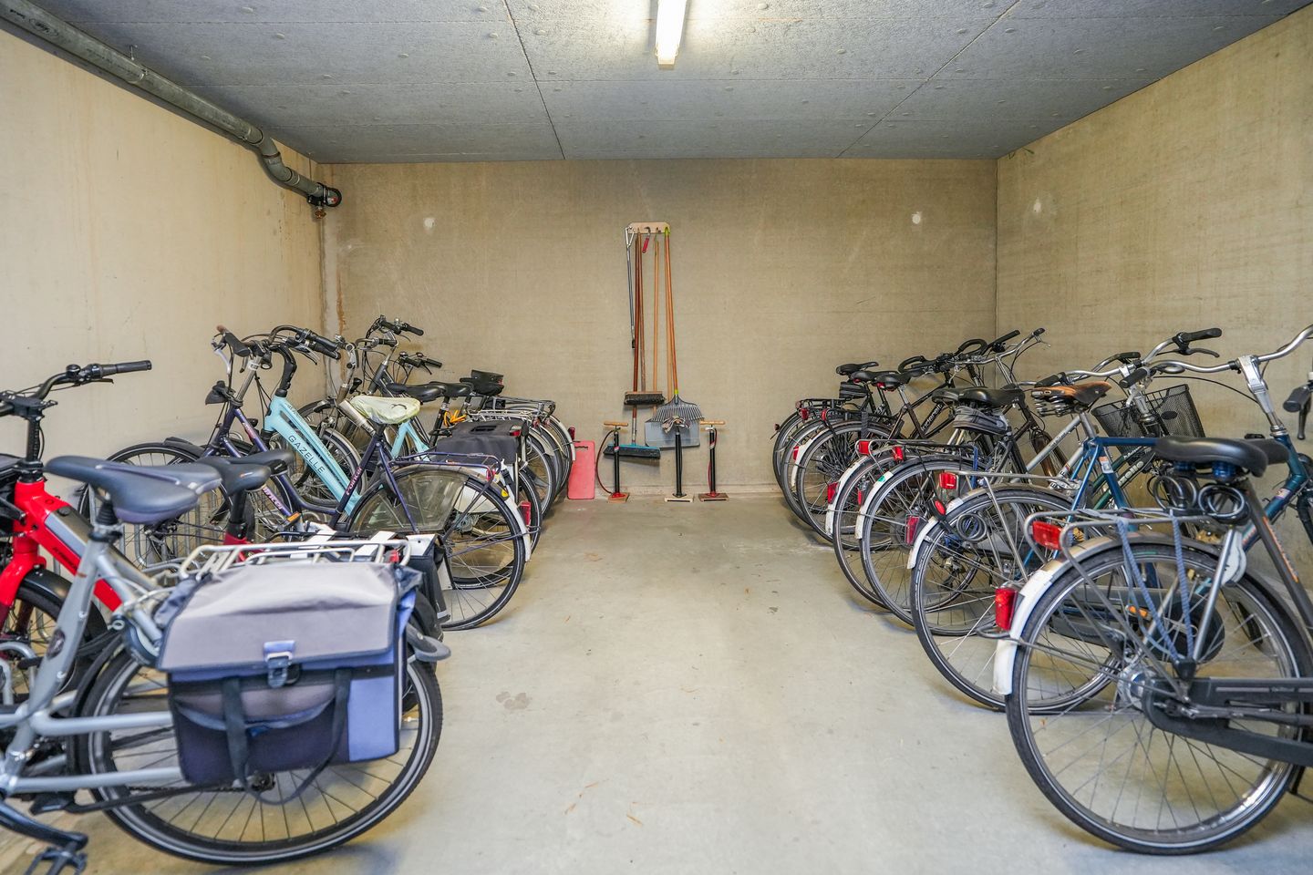 Photo 35 of Wachterslaan 79