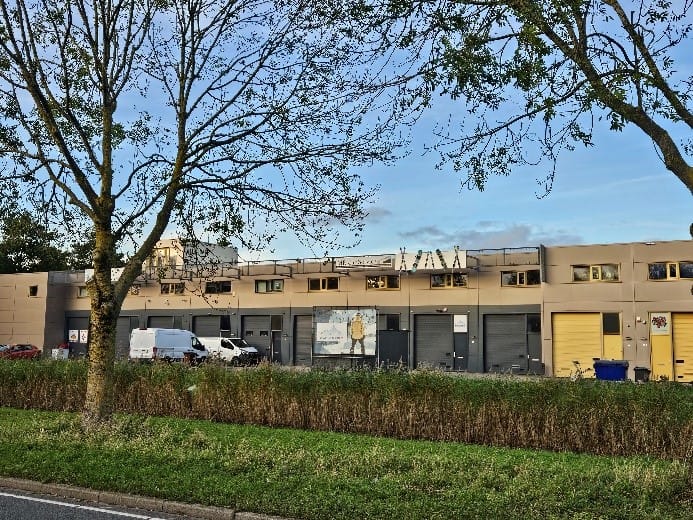 View photo 5 of Magneet 12-Q