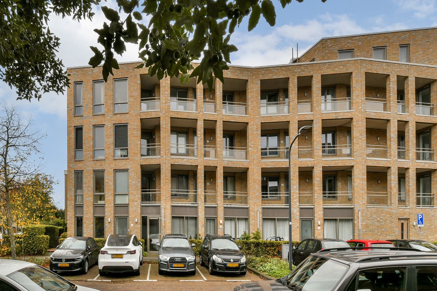 Photo 1 of Berlagelaan 60