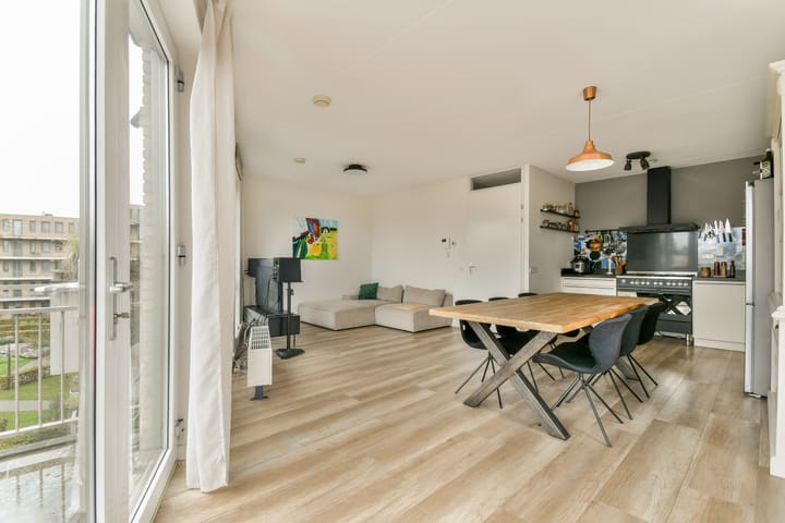 Foto 8 van Berlagelaan 60