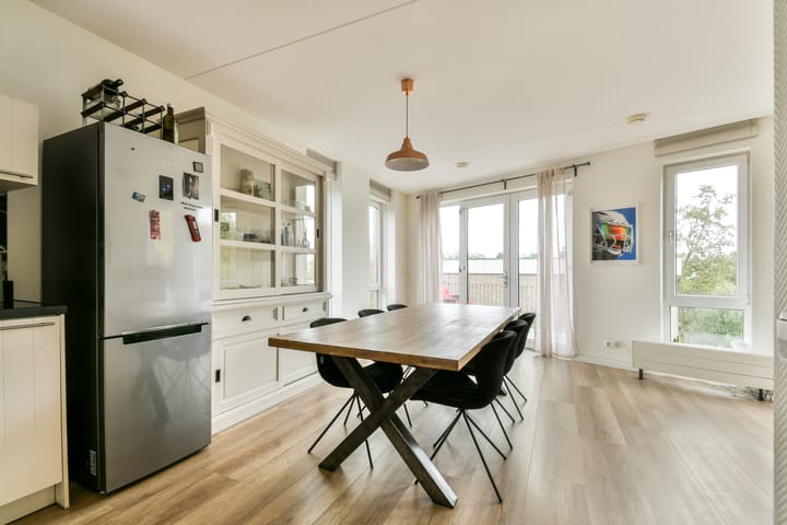 Foto 11 van Berlagelaan 60