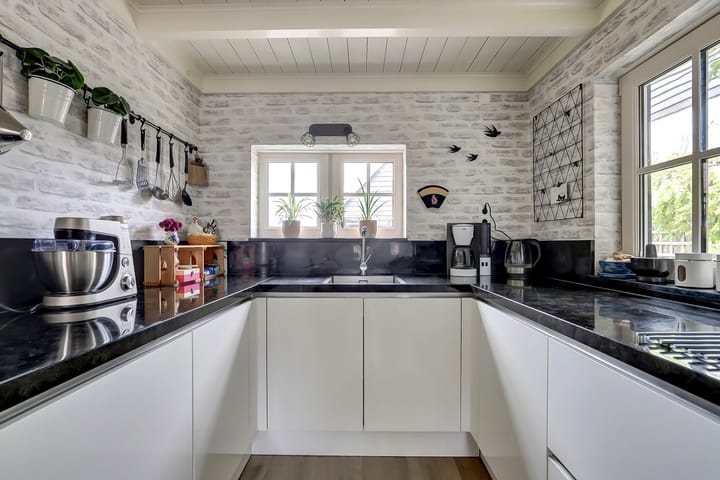 Photo 16 of Veerweg 10