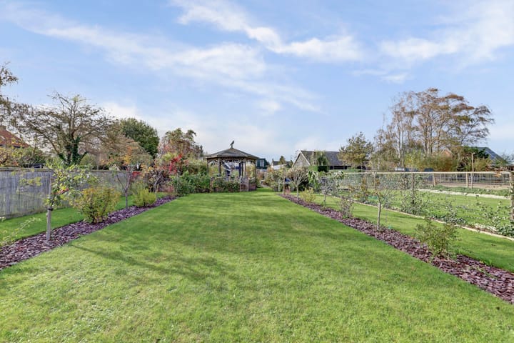 Photo 38 of Veerweg 10