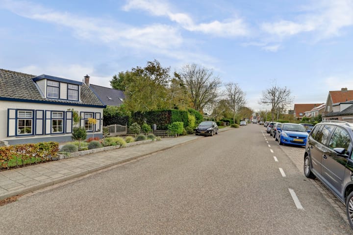 Photo 44 of Veerweg 10