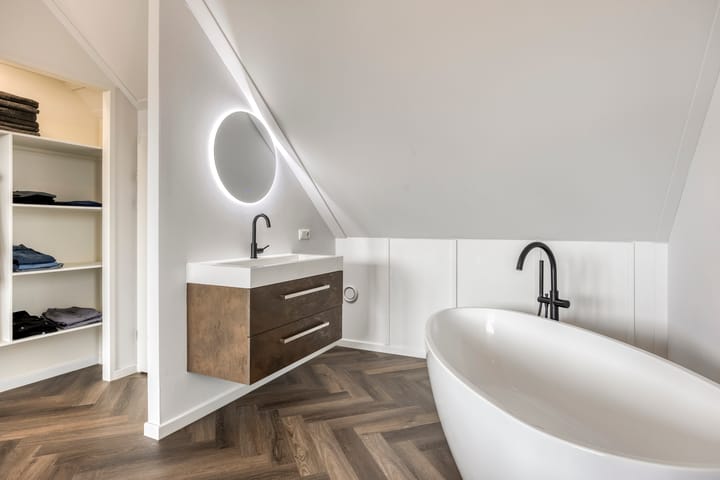 Photo 31 of Olympia 37