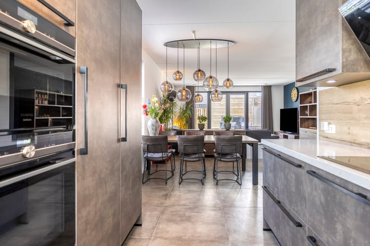 Photo 14 of Olympia 37