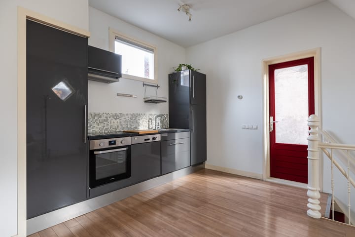 Photo 3 of Zandhofsestraat 2-A