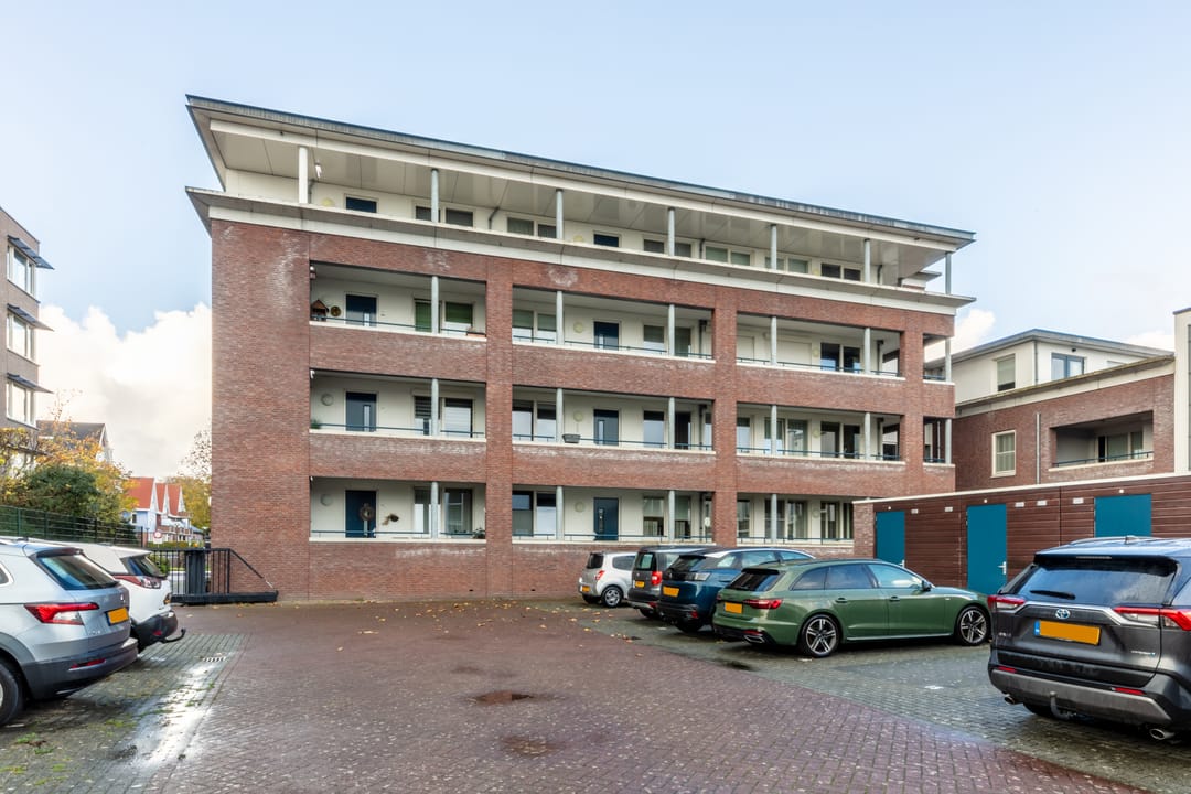 Photo 37 of de Ruy 98