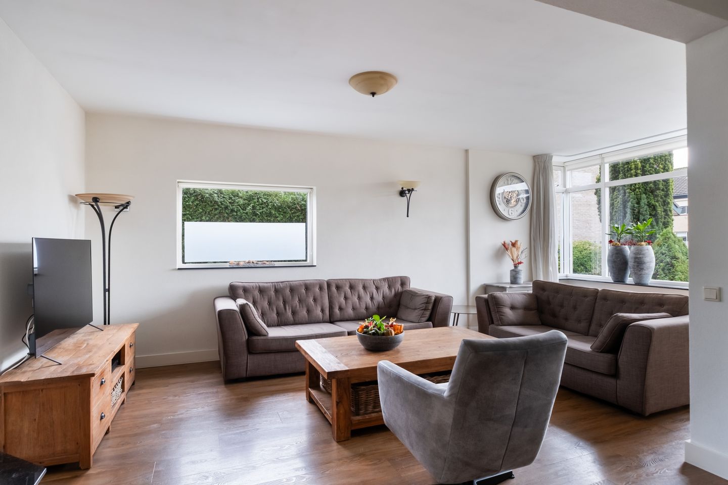 Foto 4 van Duyst van Voorhoutweg 43