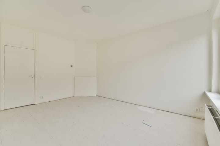 Foto 8 van Van Spilbergenstraat 18-2