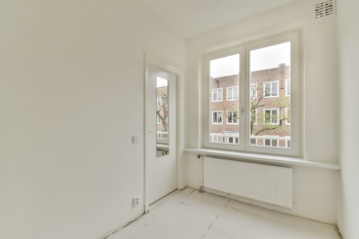 Foto 9 van Van Spilbergenstraat 18-2