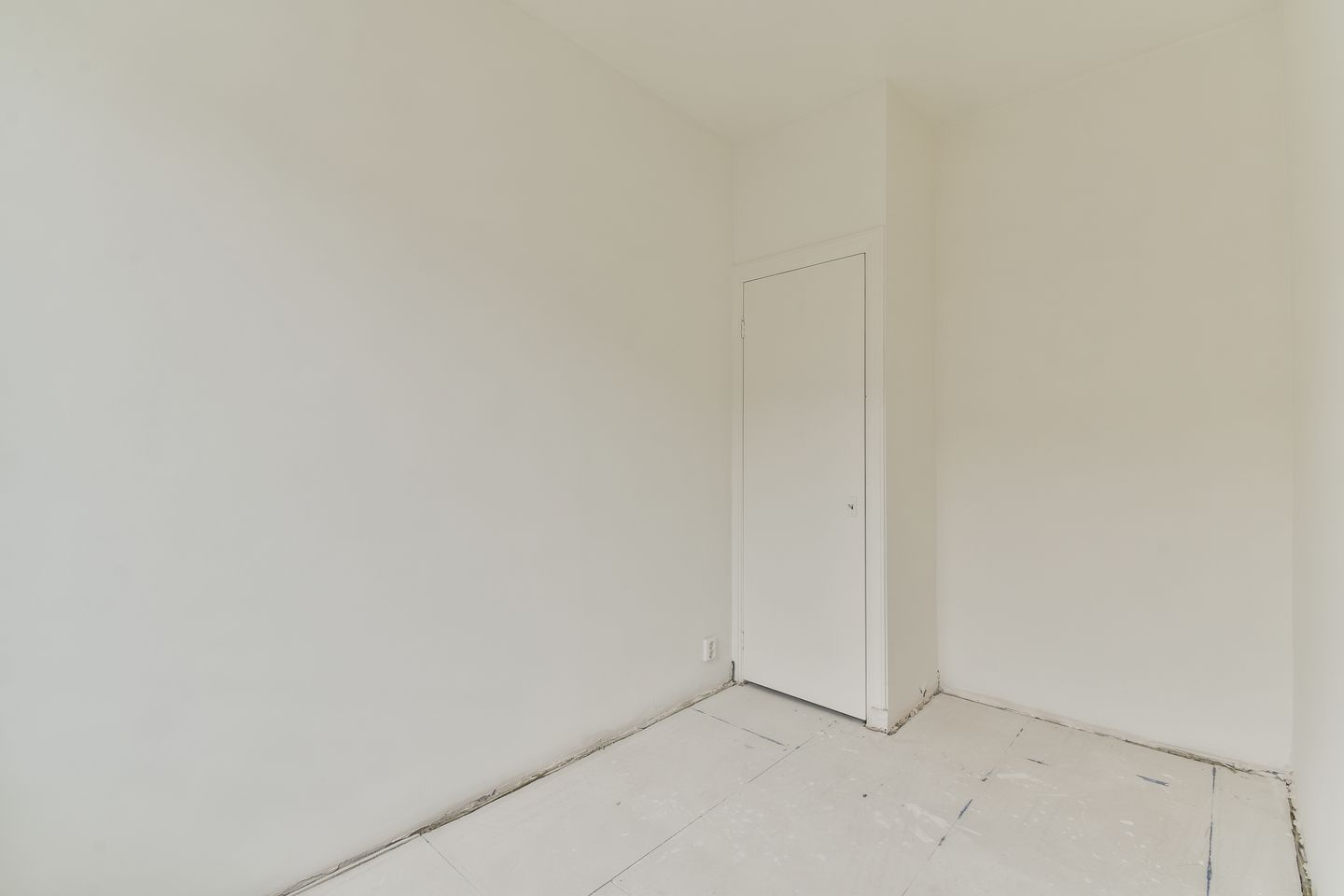 Photo 10 of Van Spilbergenstraat 18-2