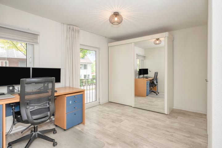 Foto 33 van Heerlenerweg 21