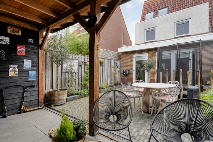 Foto 31 van Stencil 11