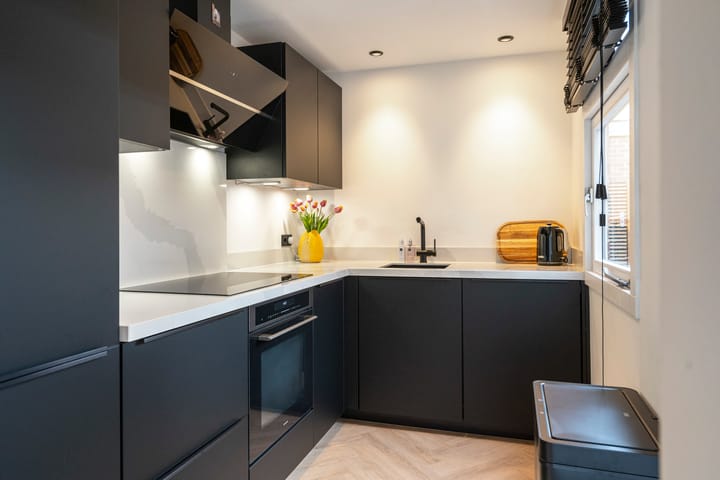 Foto 16 van Van Wassenaerstraat 12