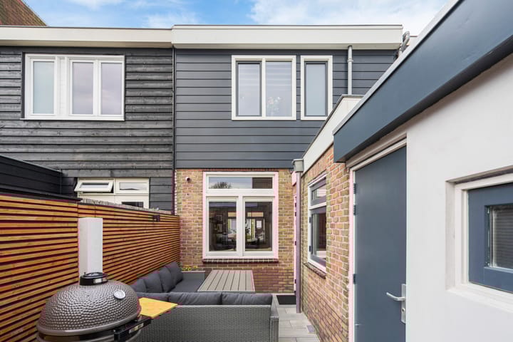 Foto 24 van Van Wassenaerstraat 12