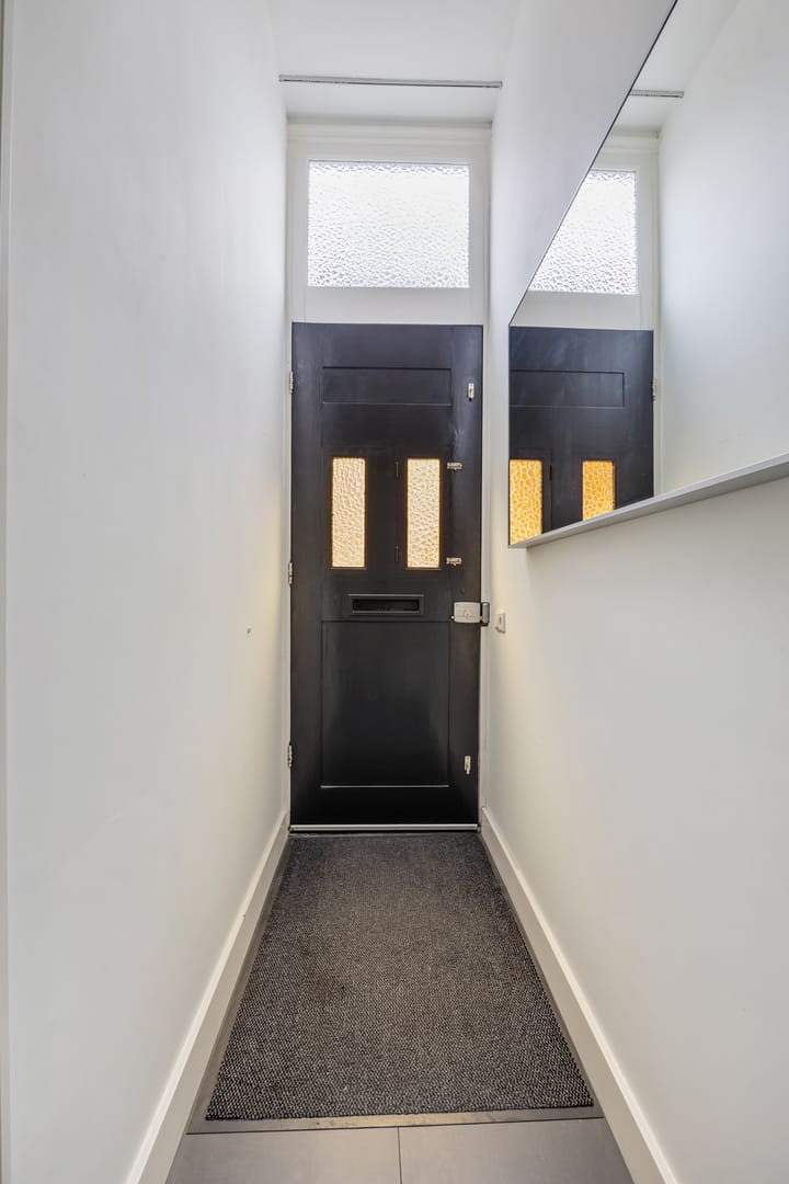 Photo 5 of Spoorstraat 12