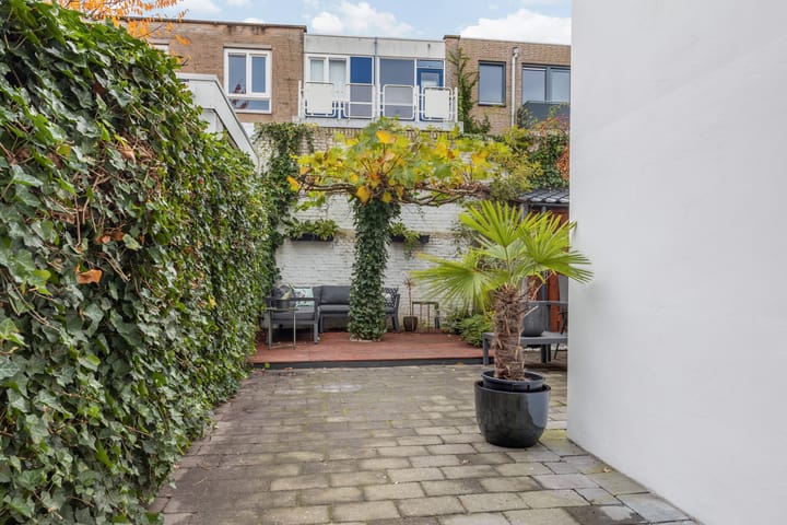 Photo 25 of Spoorstraat 12