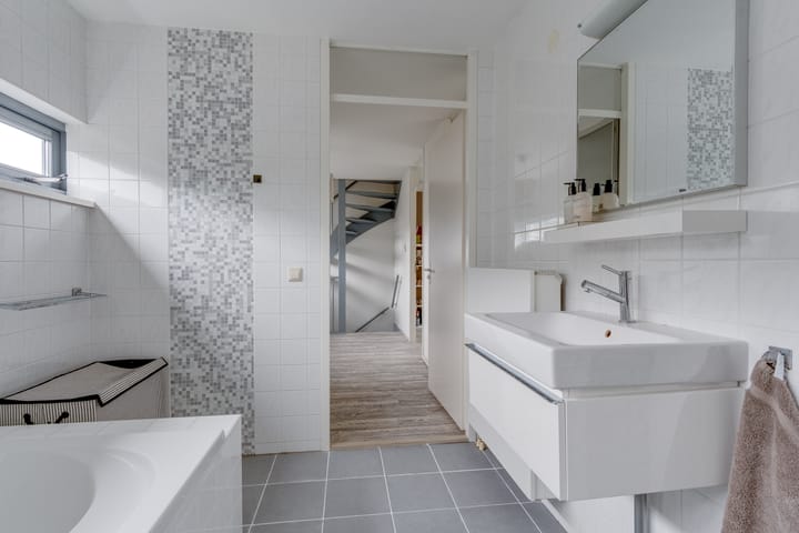 Foto 33 van Van Leuffenpad 6