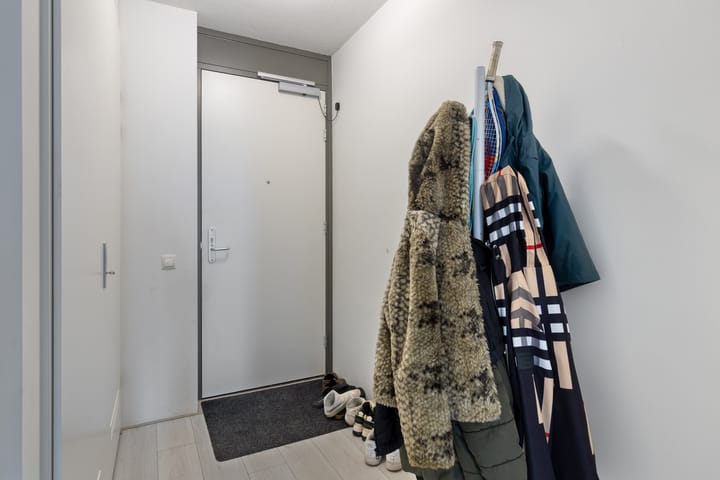 Photo 2 of Veenraden 115