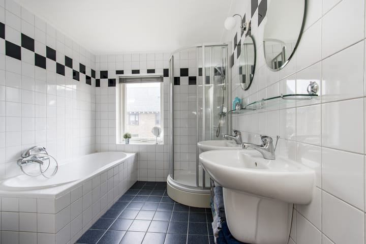 Photo 4 of Snellenweer 12