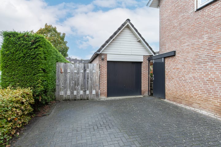 Photo 10 of Snellenweer 12