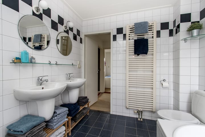 Photo 37 of Snellenweer 12