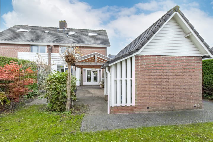 Photo 54 of Snellenweer 12