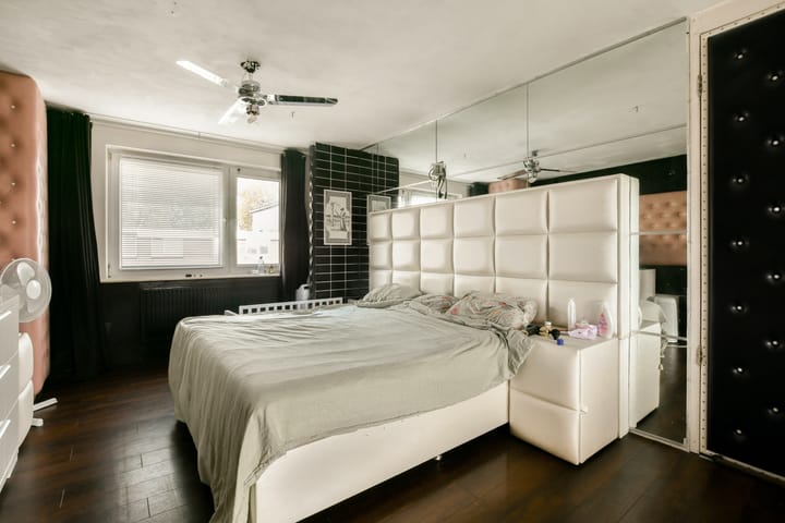 Foto 9 van Terneuzenstraat 8