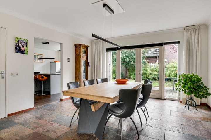 Photo 9 of Vlasrootsingel 32