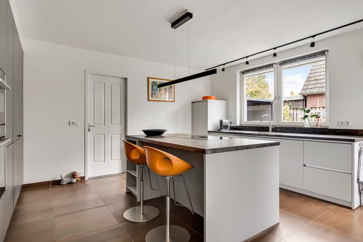 Photo 10 of Vlasrootsingel 32