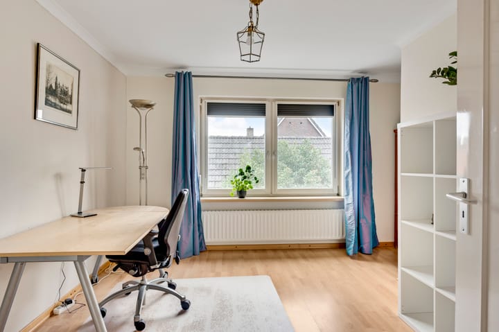 Photo 18 of Vlasrootsingel 32