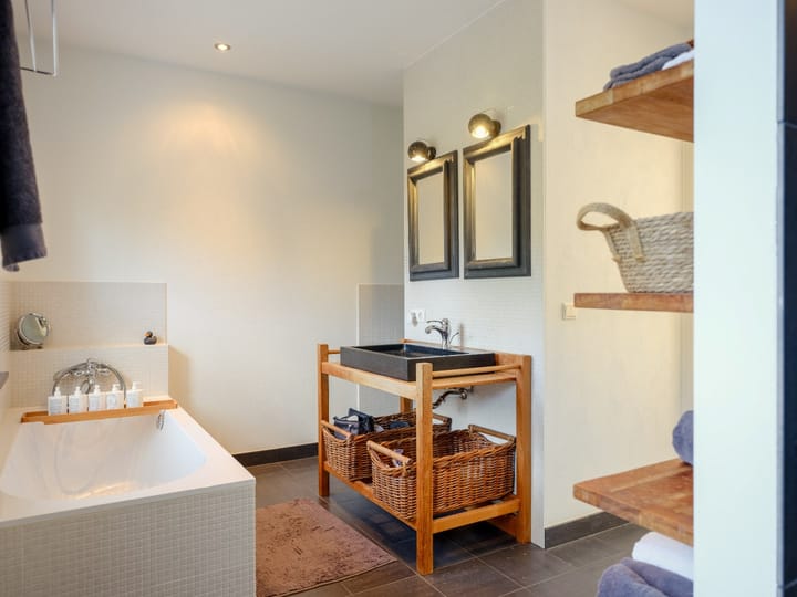 Photo 20 of Binnenweg 4