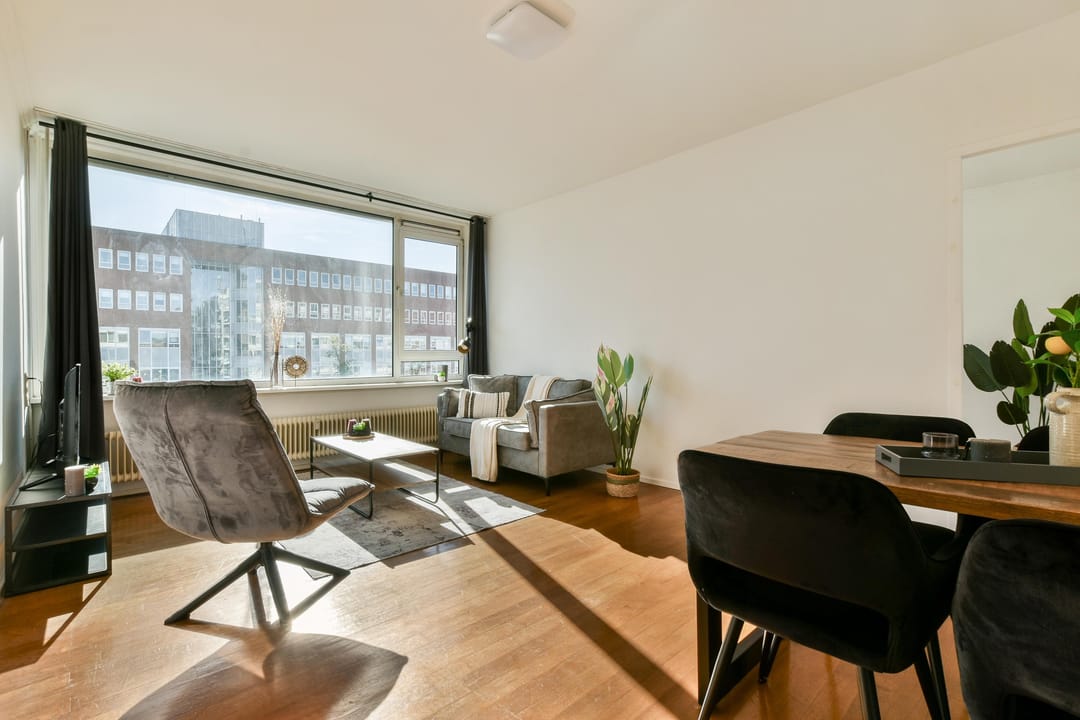 Foto 2 van Waterlooplein 153