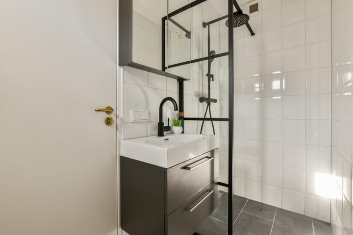 Foto 17 van Waterlooplein 153