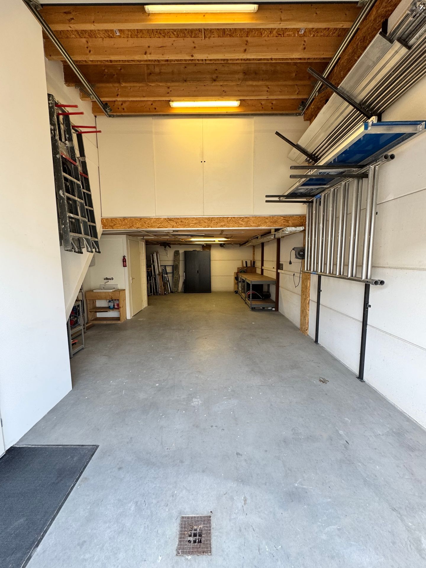 View photo 4 of Industrieweg 3-H