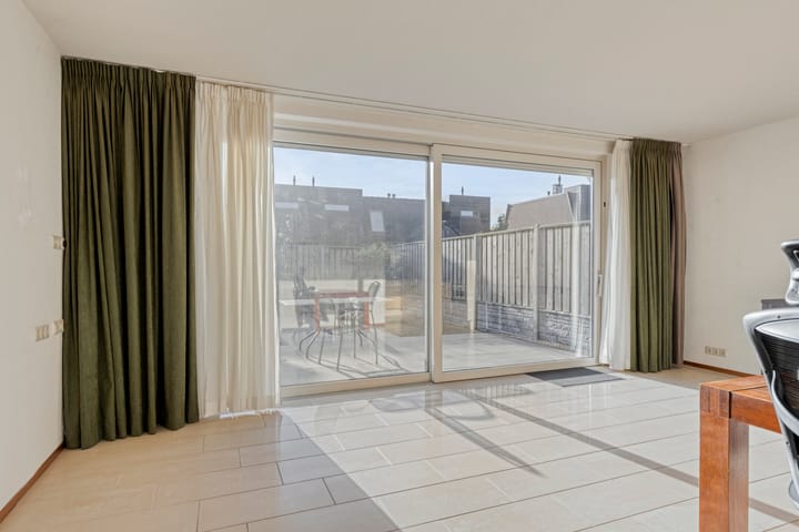 Foto 6 van Leemwierde 186