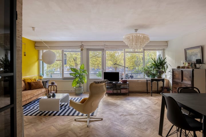 Photo 4 of Oranjeboomstraat 50-B