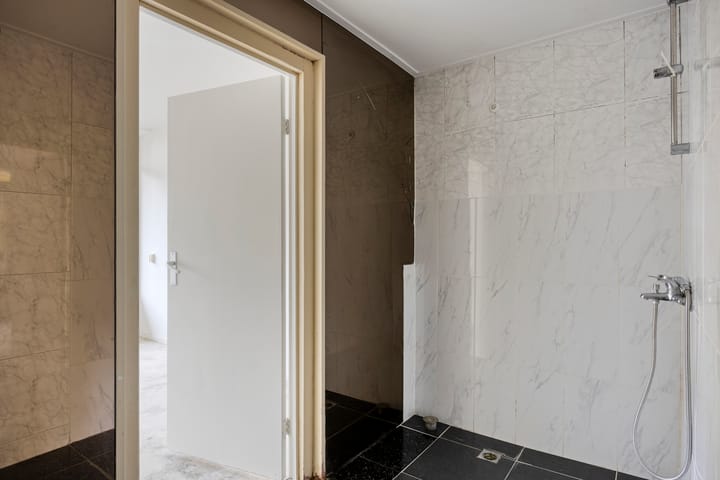 Foto 15 van Hisveltplein 64