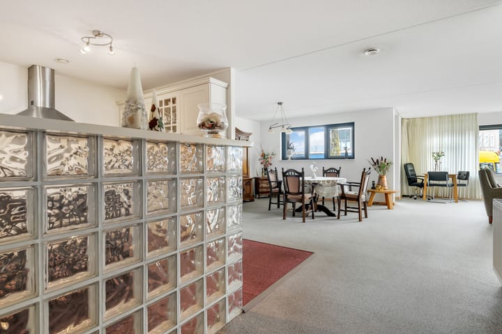 Foto 11 van Grotestraat 128-01