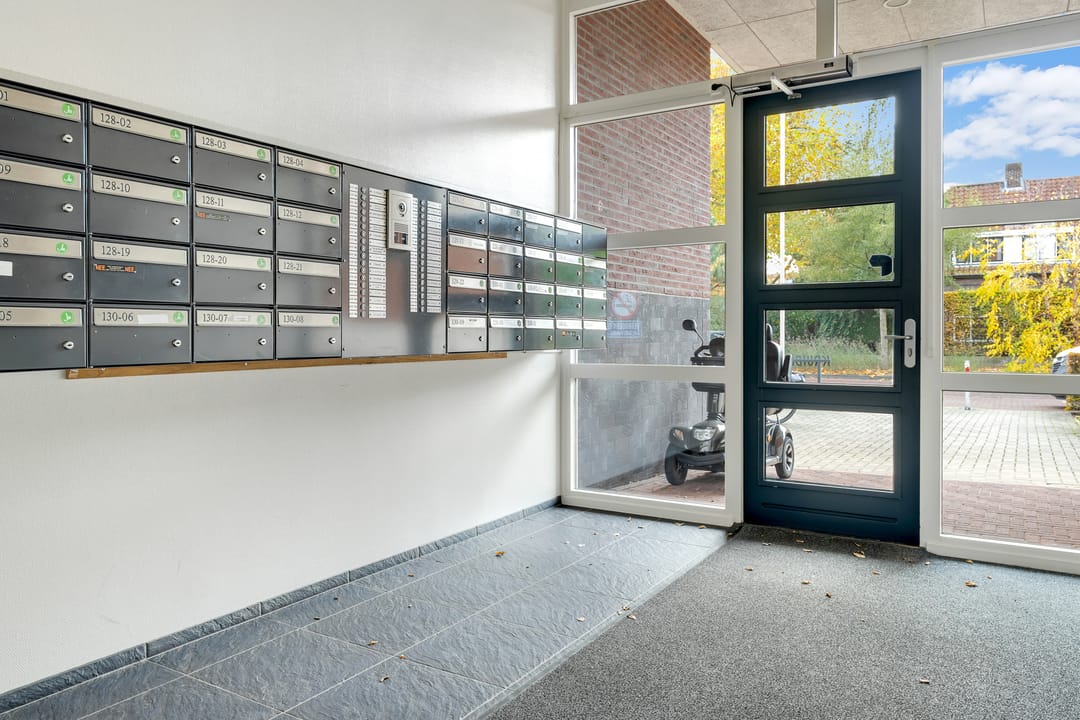 Foto 23 van Grotestraat 128-01