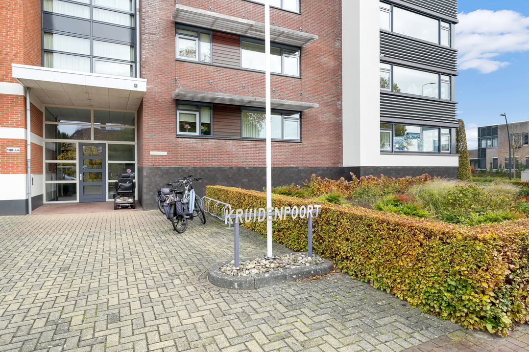 Foto 26 van Grotestraat 128-01