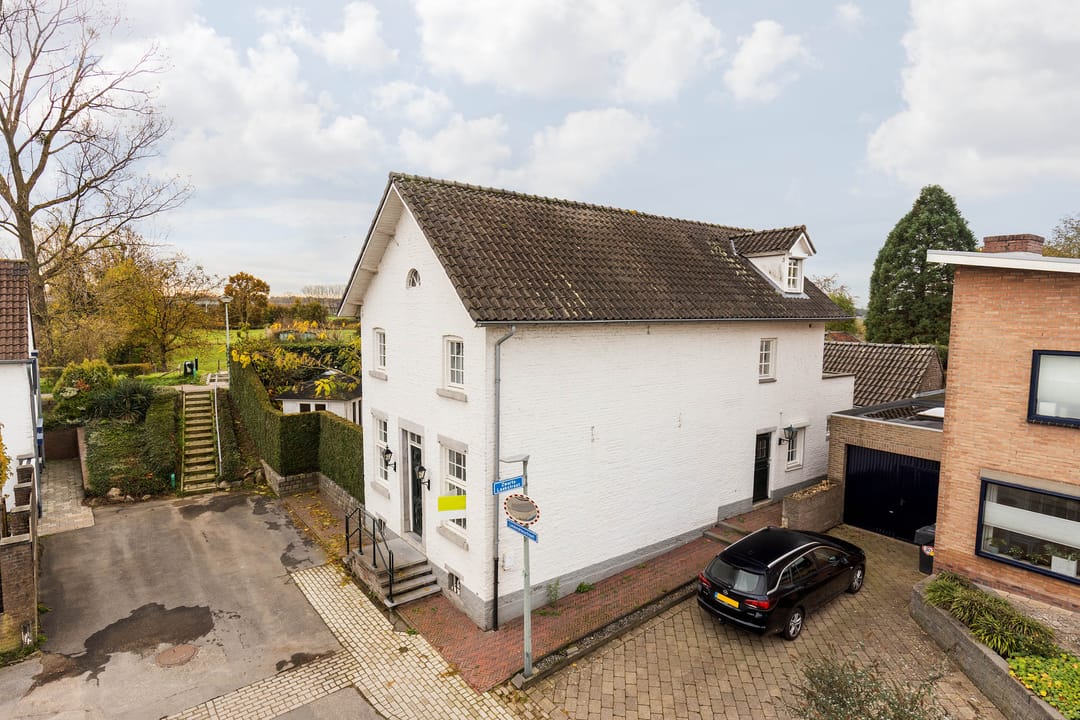 Foto 11 van Lindendriesstraat 1