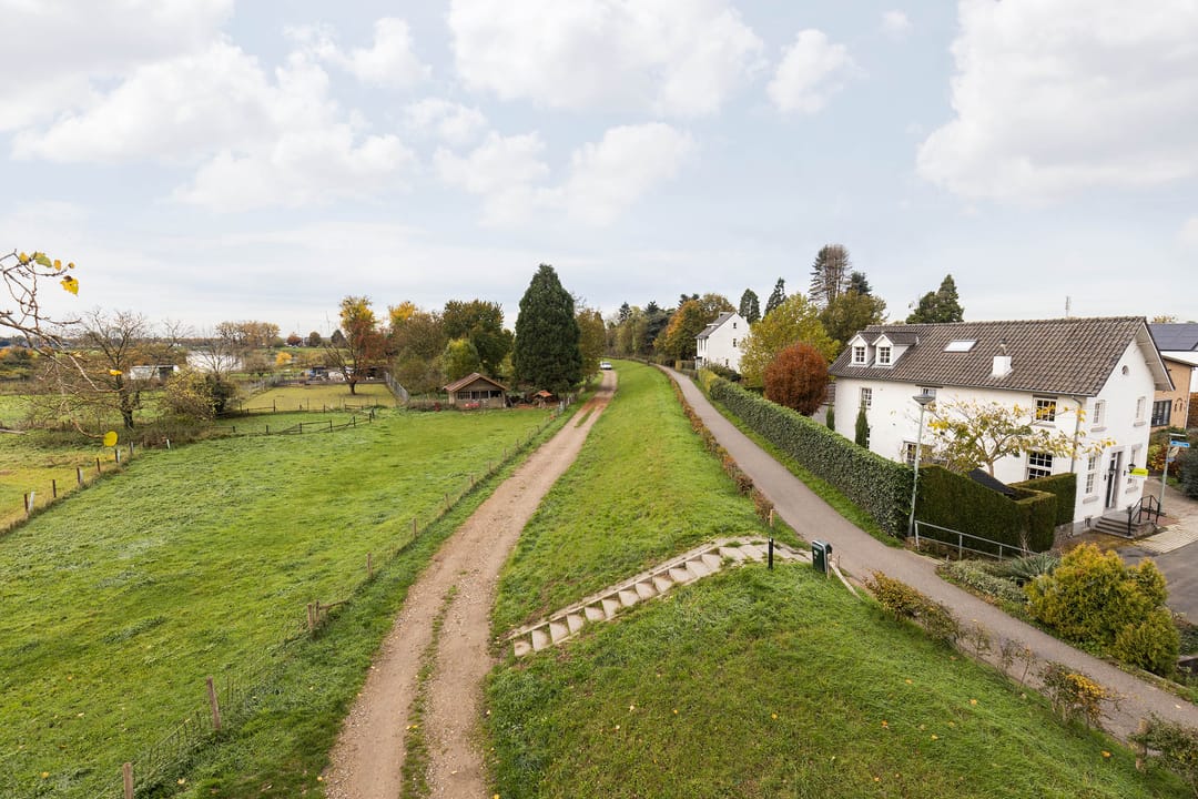 Foto 71 van Lindendriesstraat 1