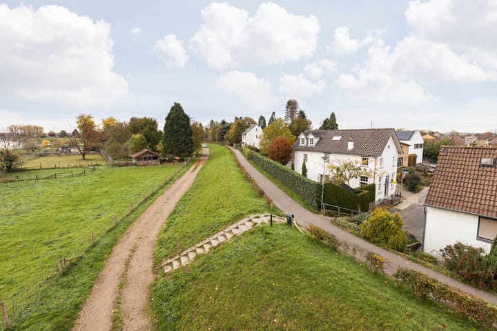 Foto 73 van Lindendriesstraat 1