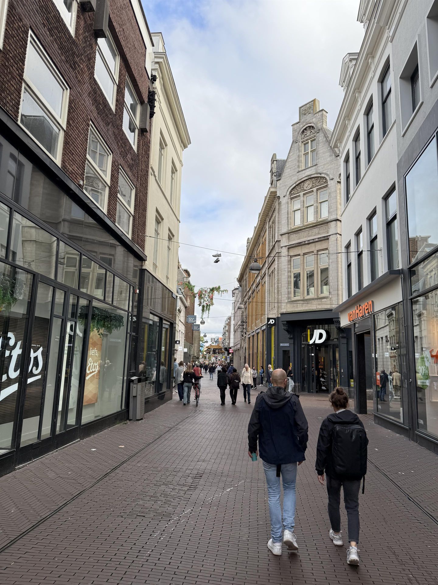 Bekijk foto 3 van Venestraat 52