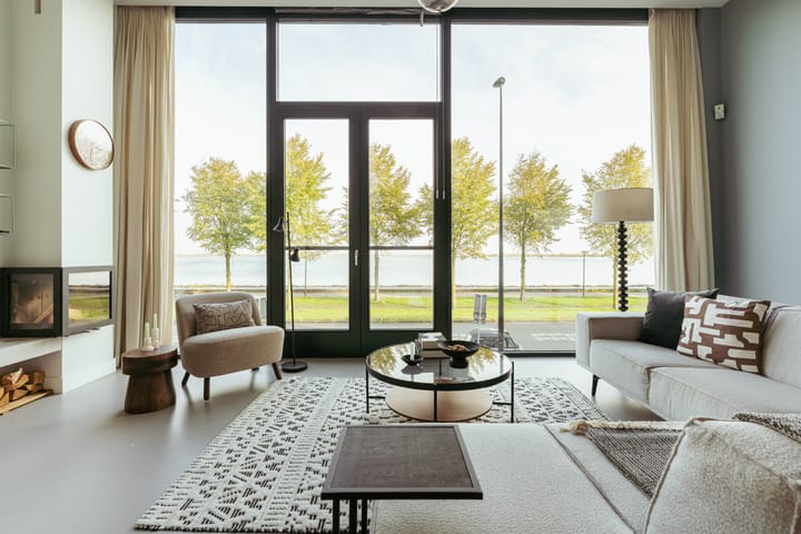 Bert Haanstrakade 398