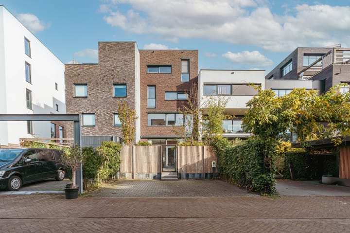 Foto 16 van Bert Haanstrakade 398