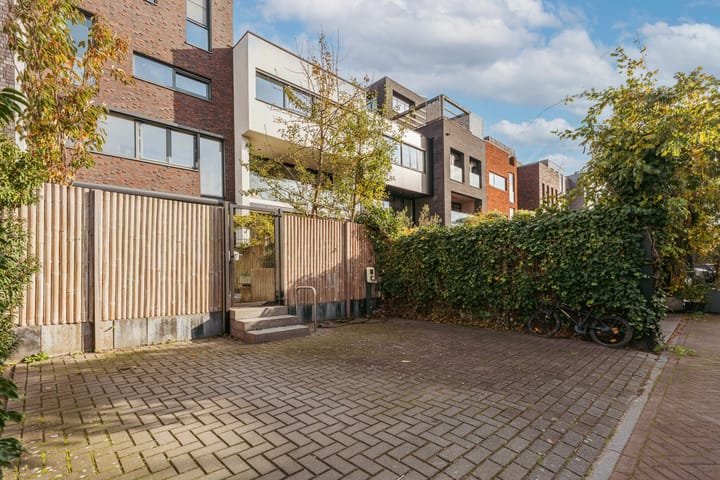 Foto 17 van Bert Haanstrakade 398