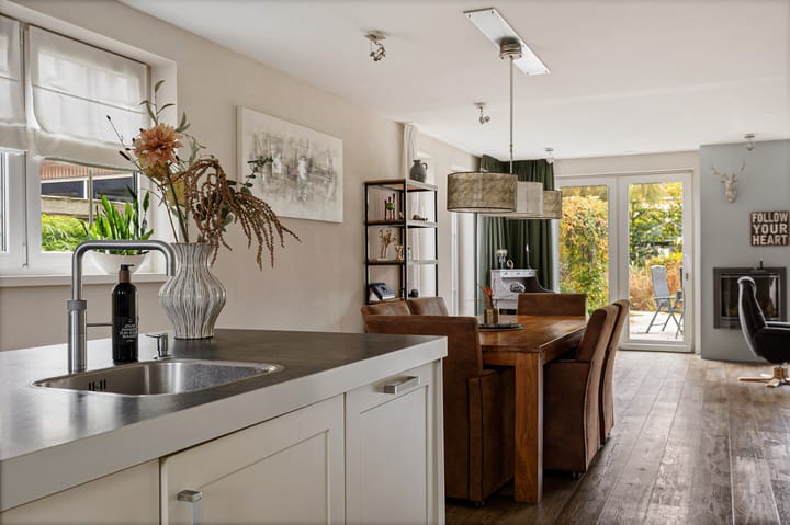 Foto 19 van Bisschopsstraat 7